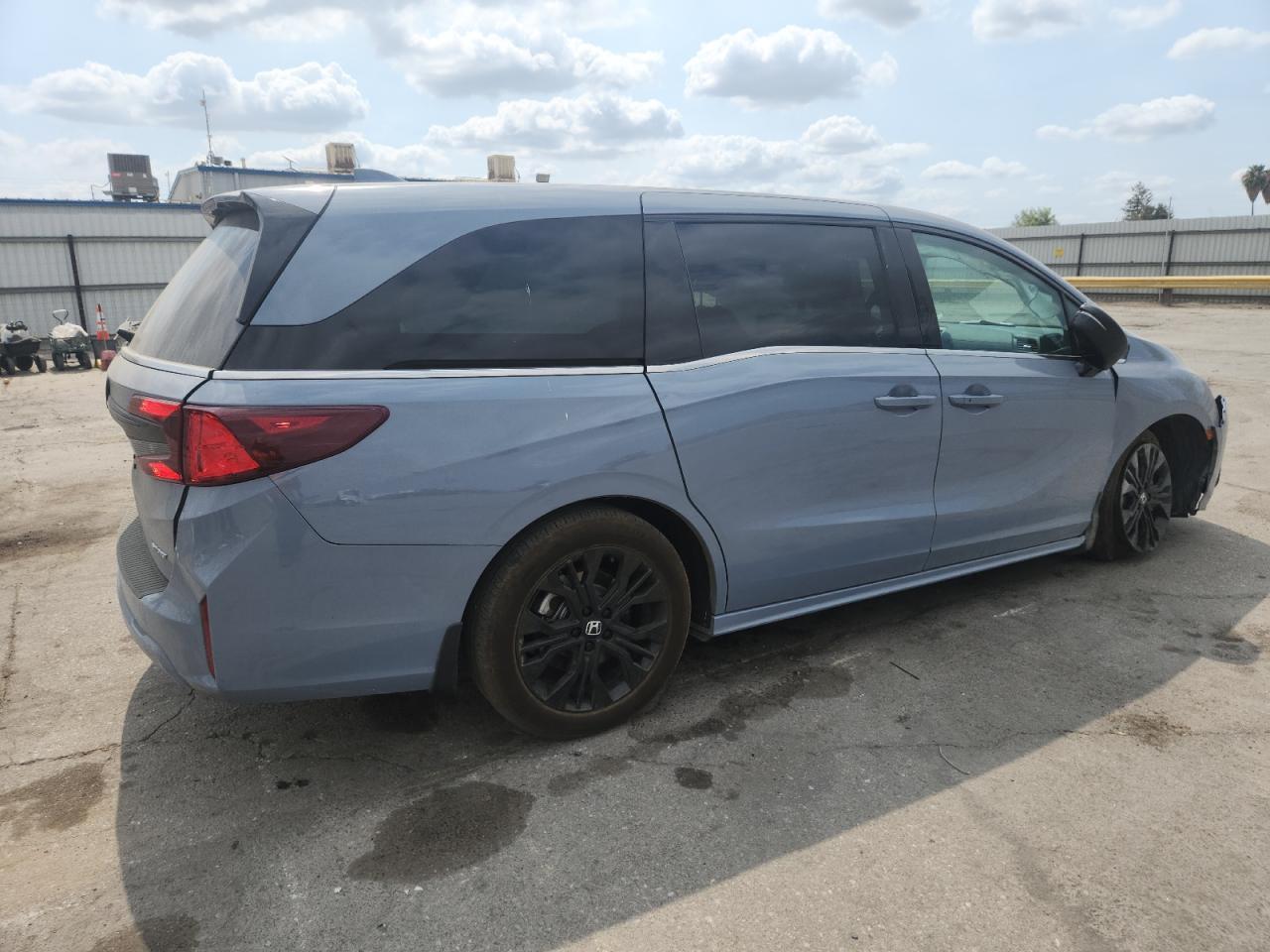 2025 Honda Odyssey Sport-L - Фото 3