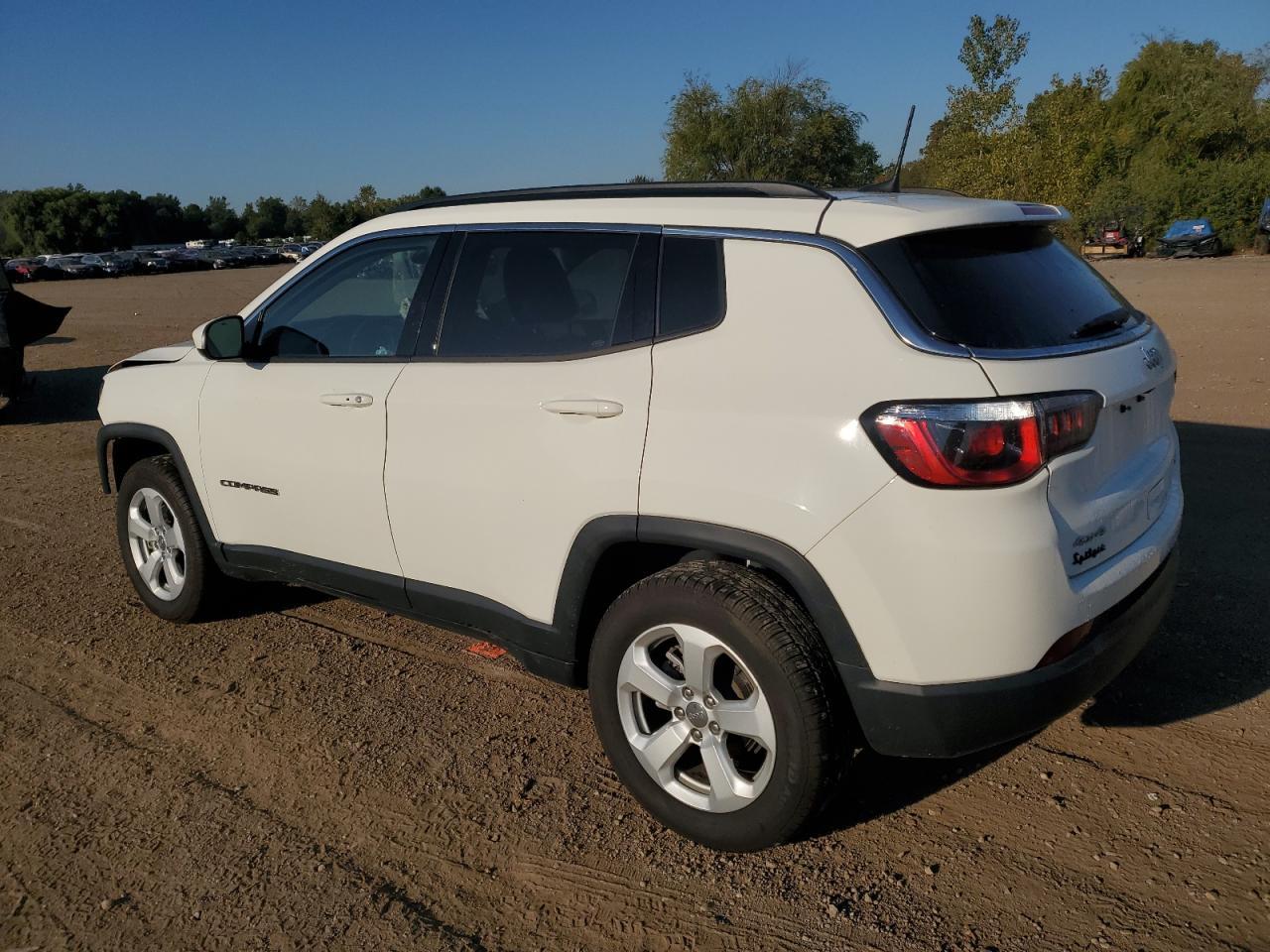 2020 Jeep Compass Latitude - Фото 2