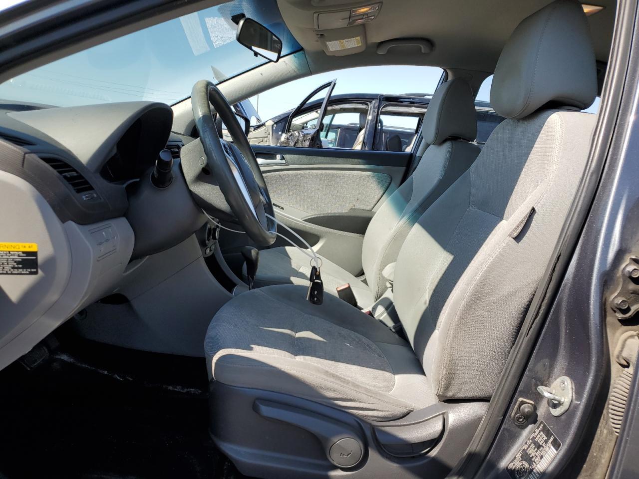 2013 Hyundai Accent Gls - Фото 7