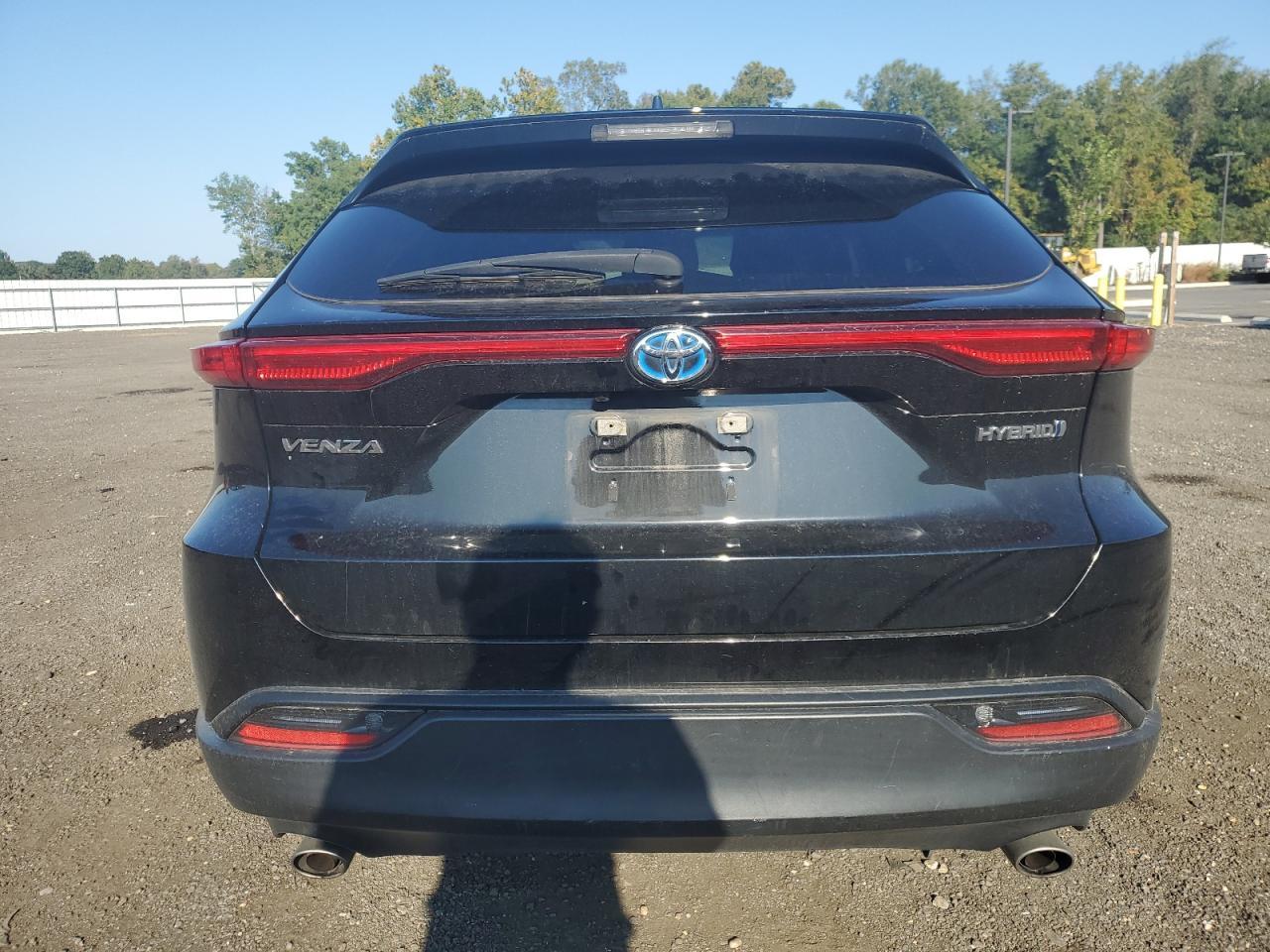 2021 Toyota Venza Le - Фото 6
