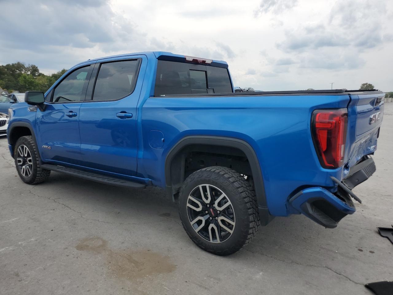 2024 GMC Sierra K1500 At4 - Фото 2