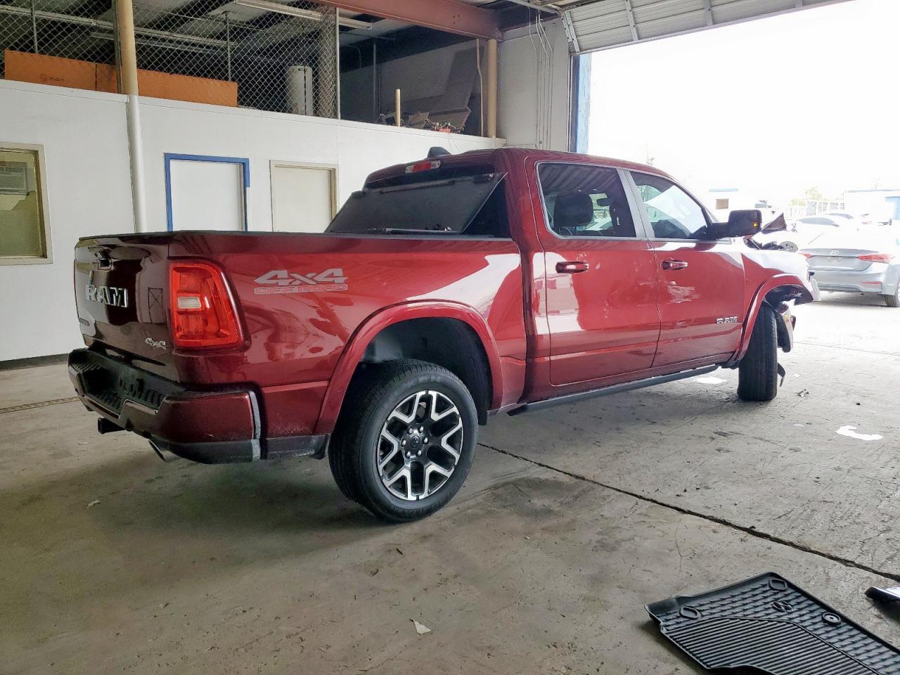 2025 Ram 1500 Laramie - Image 3