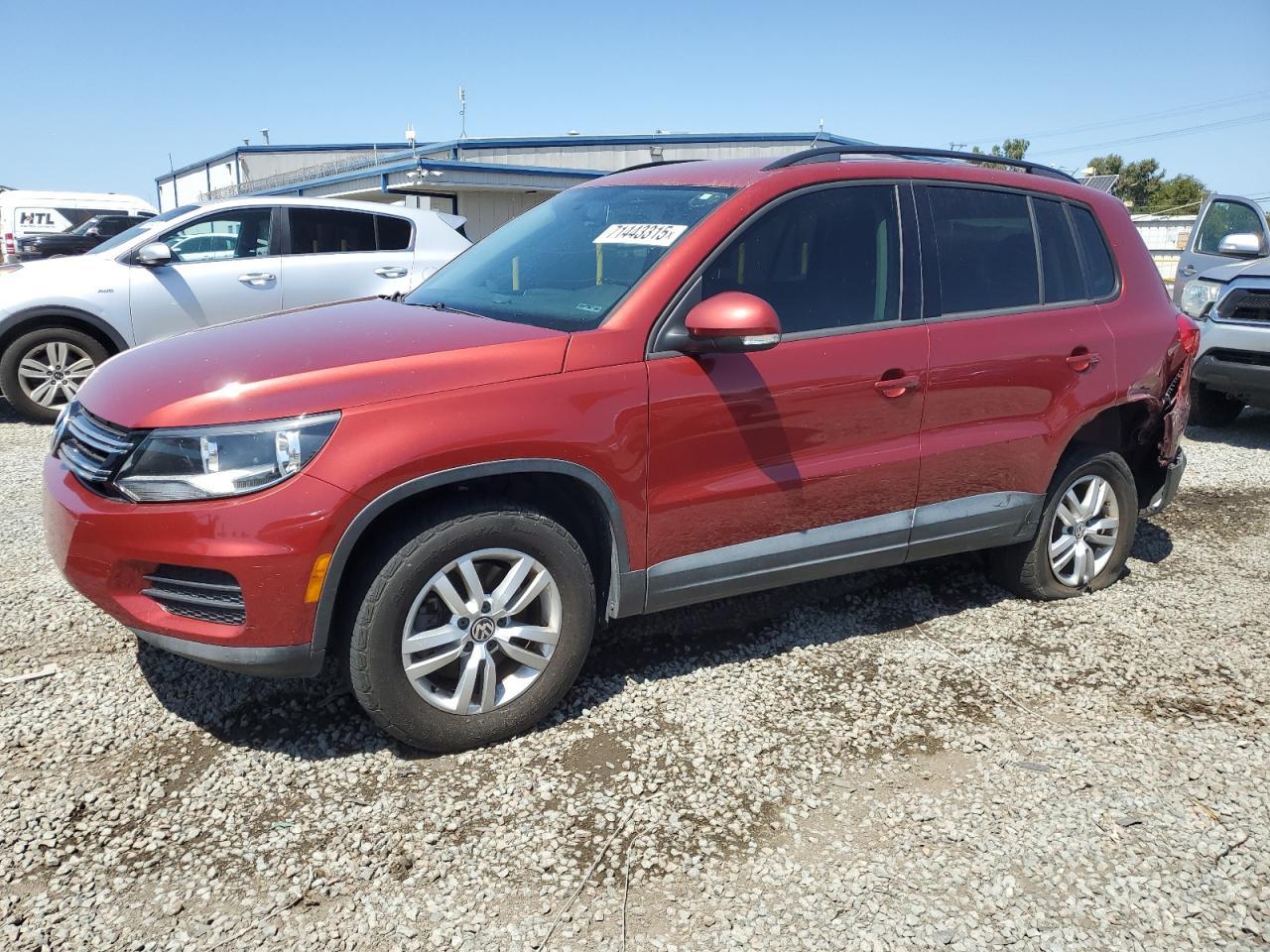 2015 Volkswagen Tiguan S