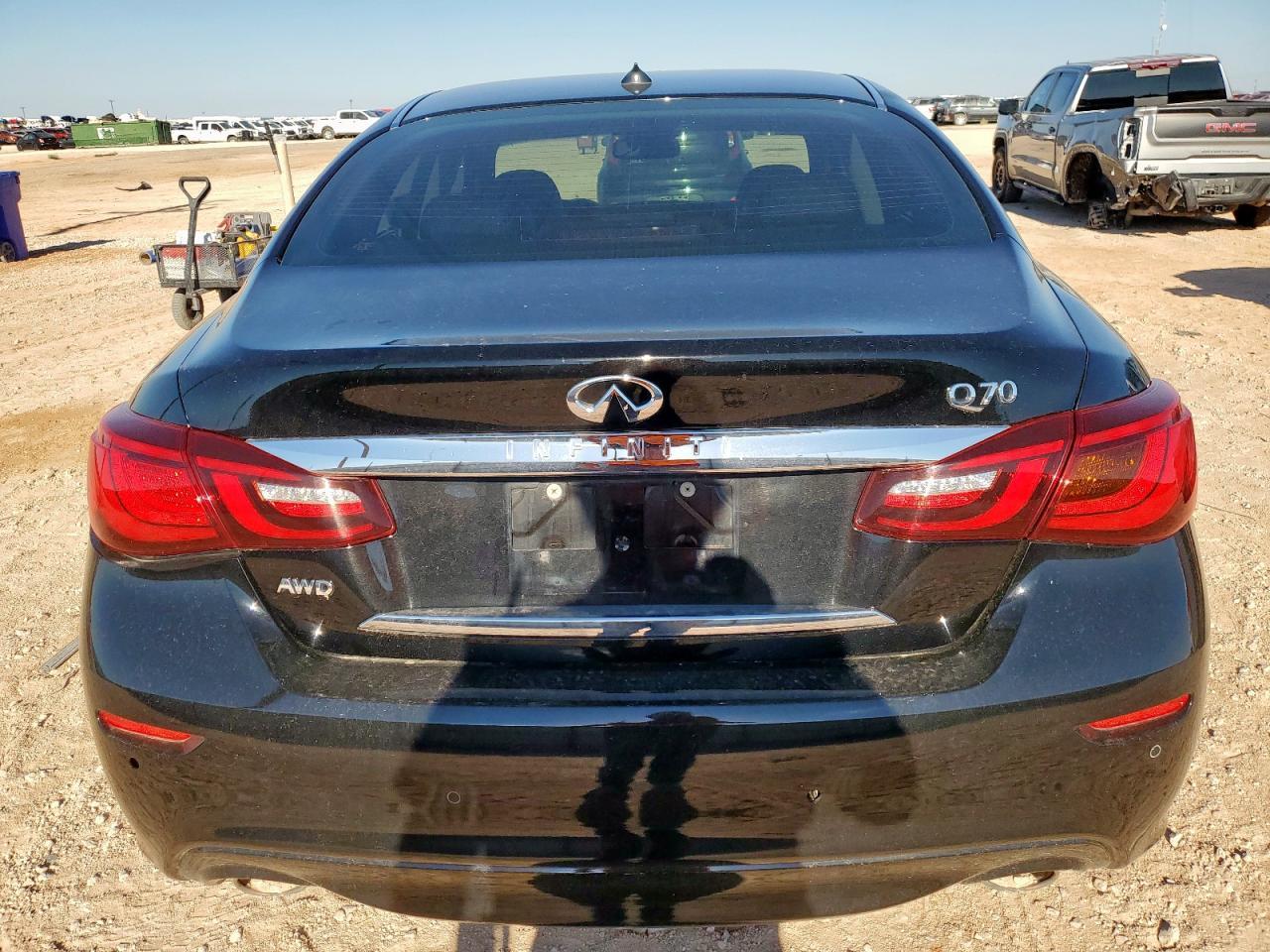 2018 Infiniti Q70 3.7 Luxe - Фото 6