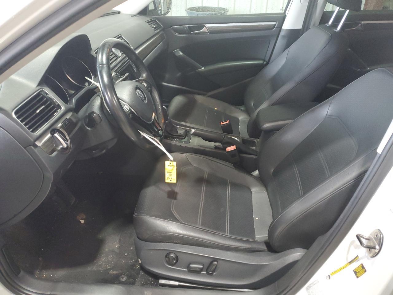 2017 Volkswagen Passat Se - Фото 7