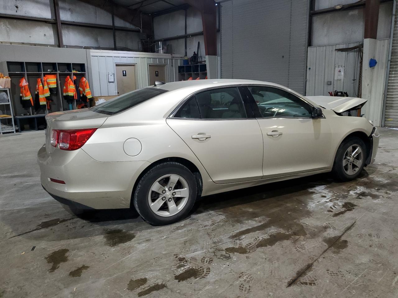 2013 Chevrolet Malibu Ls - Фото 3