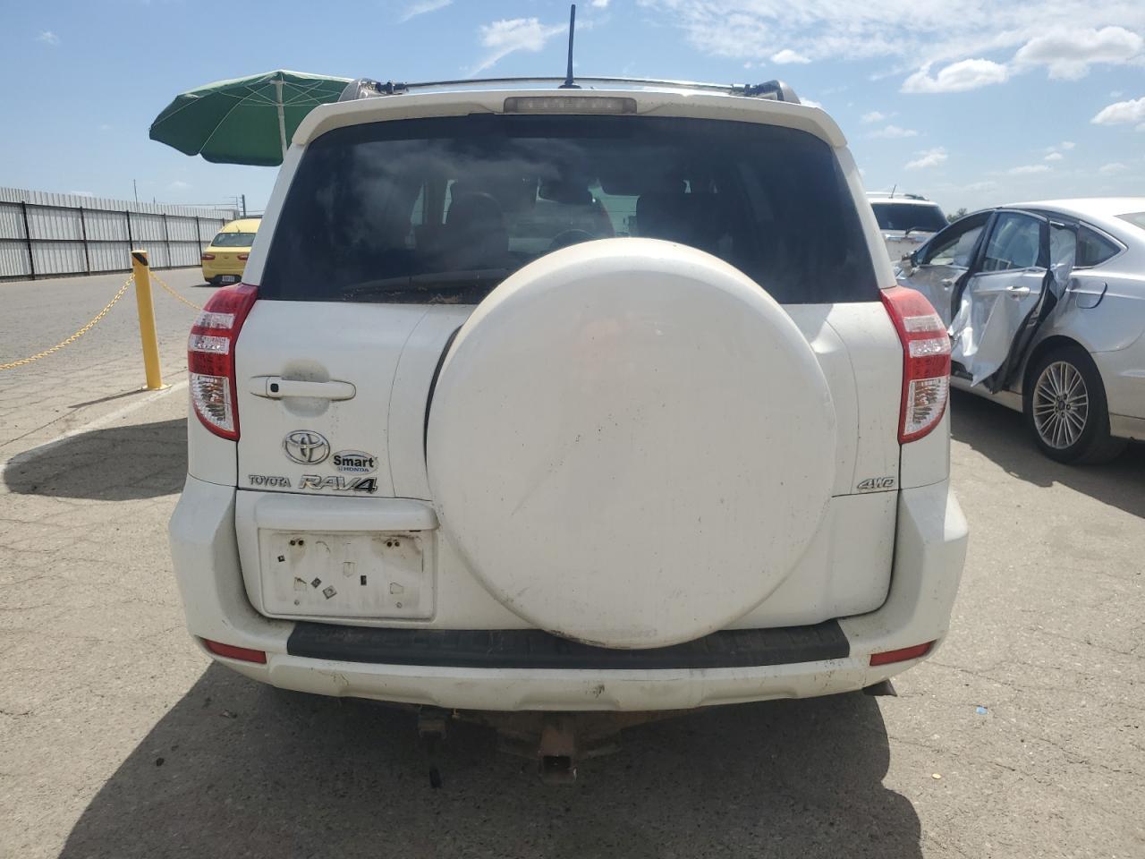 2009 Toyota Rav4 Limited - Image 6