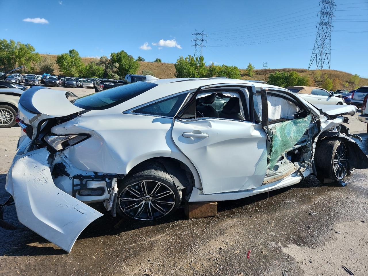 2020 Toyota Avalon Touring - Фото 3
