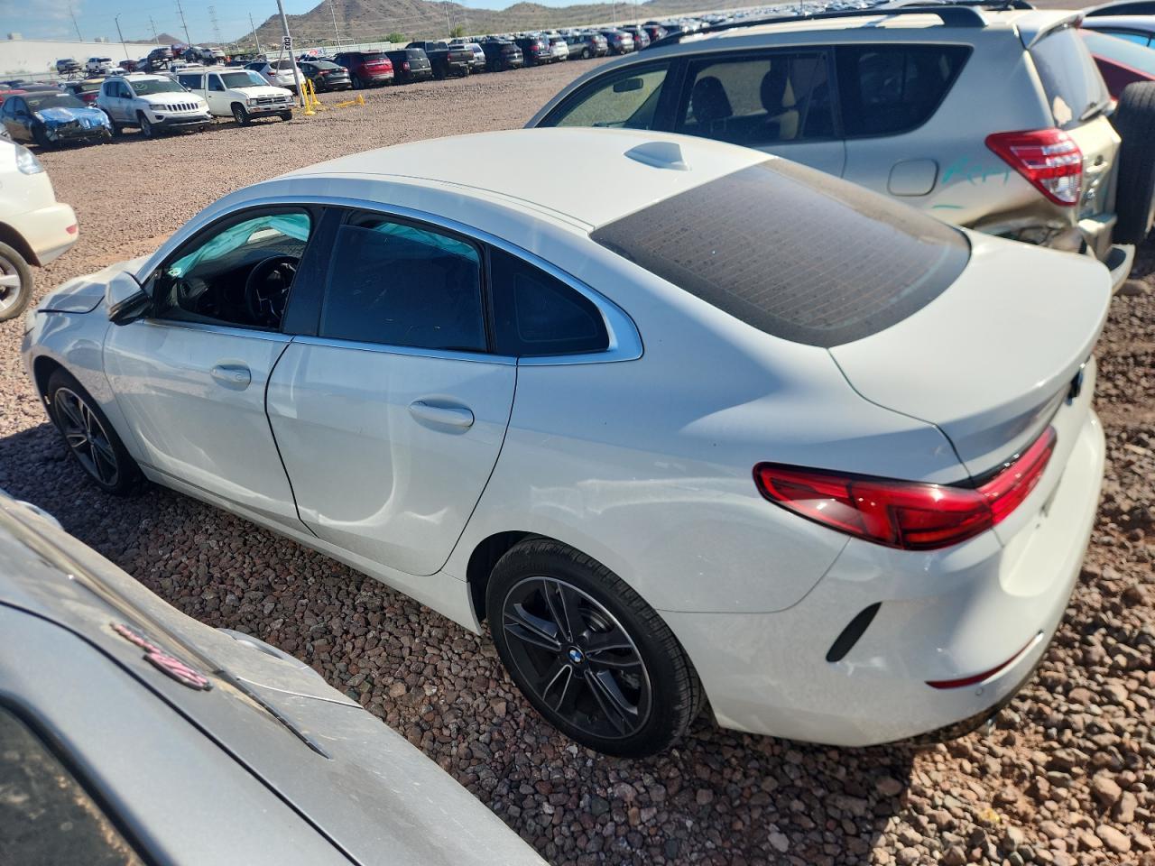 2021 BMW 228I - Фото 2