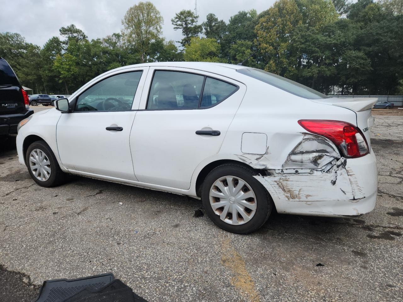 2017 Nissan Versa S - Фото 2