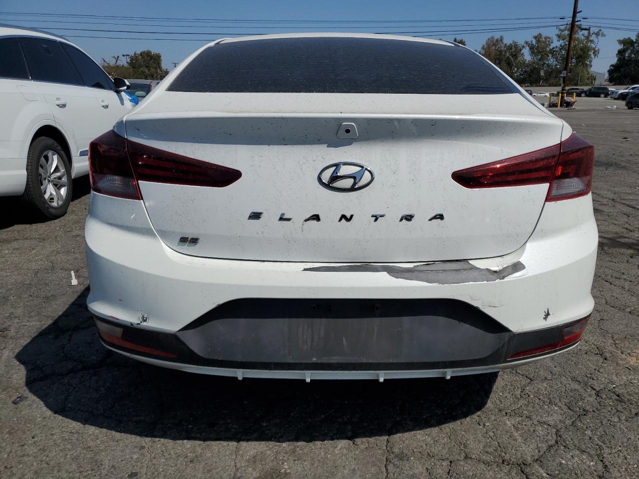 2019 Hyundai Elantra Se - Image 6