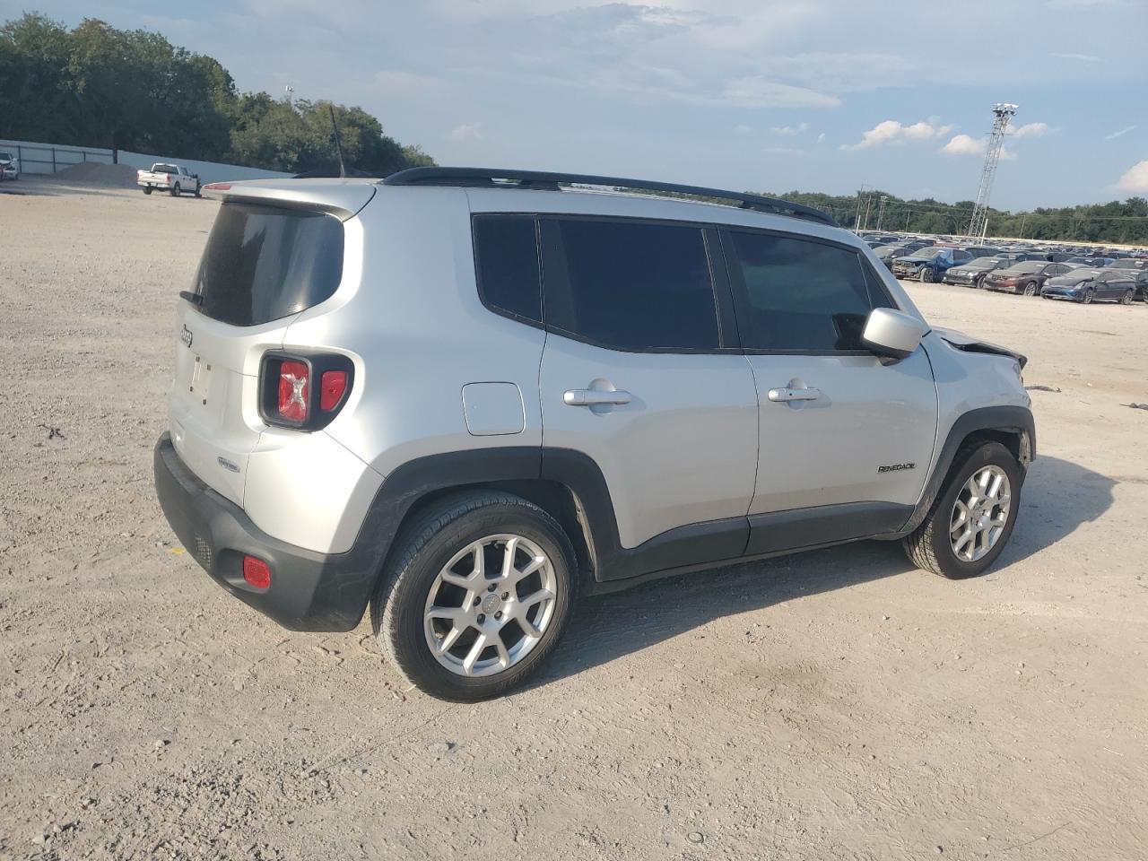 2020 Jeep Renegade Latitude - Фото 3