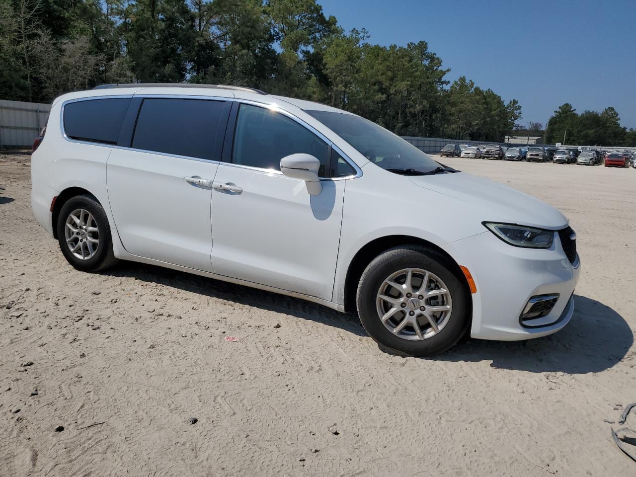 2022 Chrysler Pacifica Touring L - Фото 4