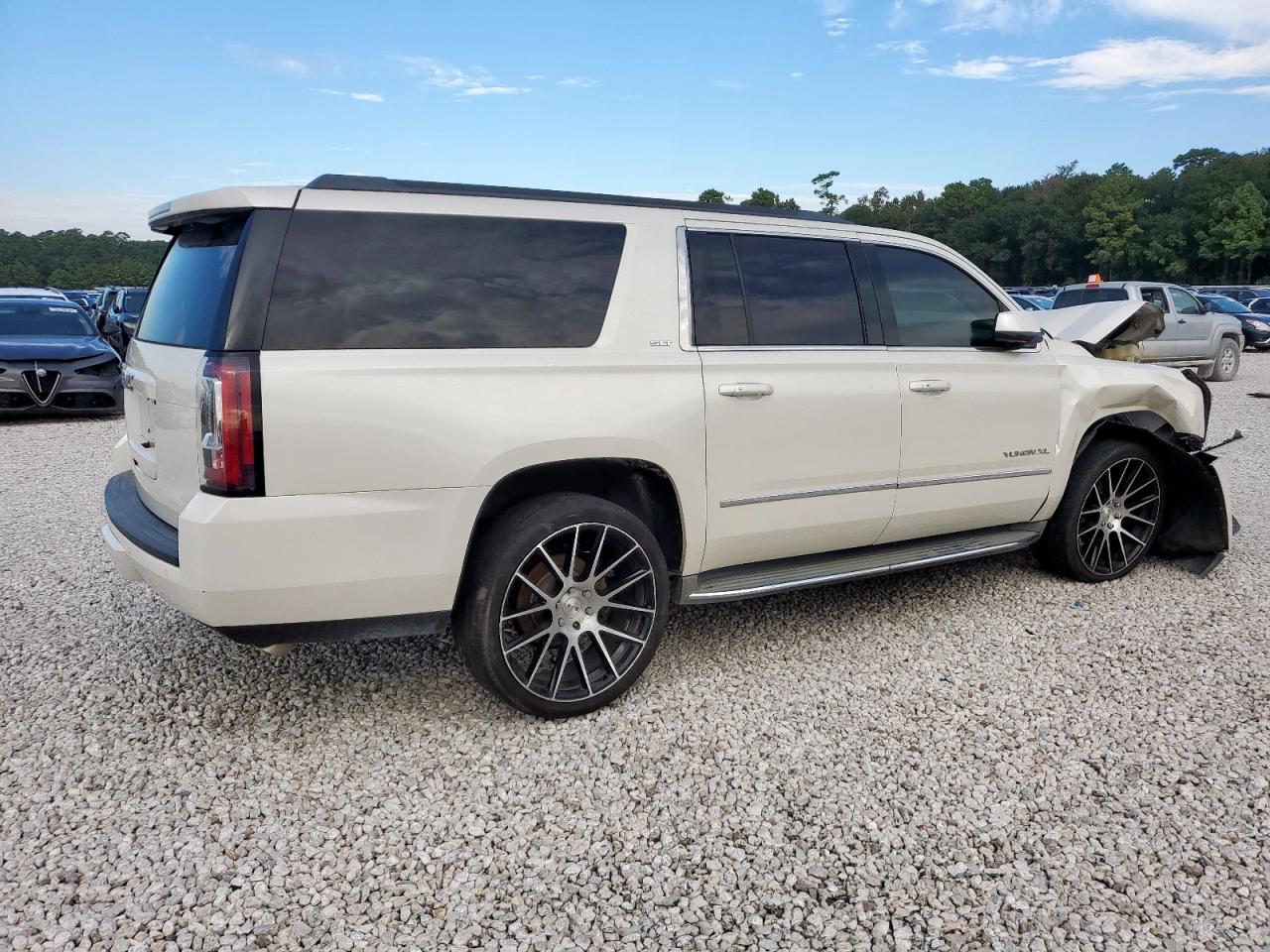 2015 GMC Yukon Xl C1500 Slt - Фото 3