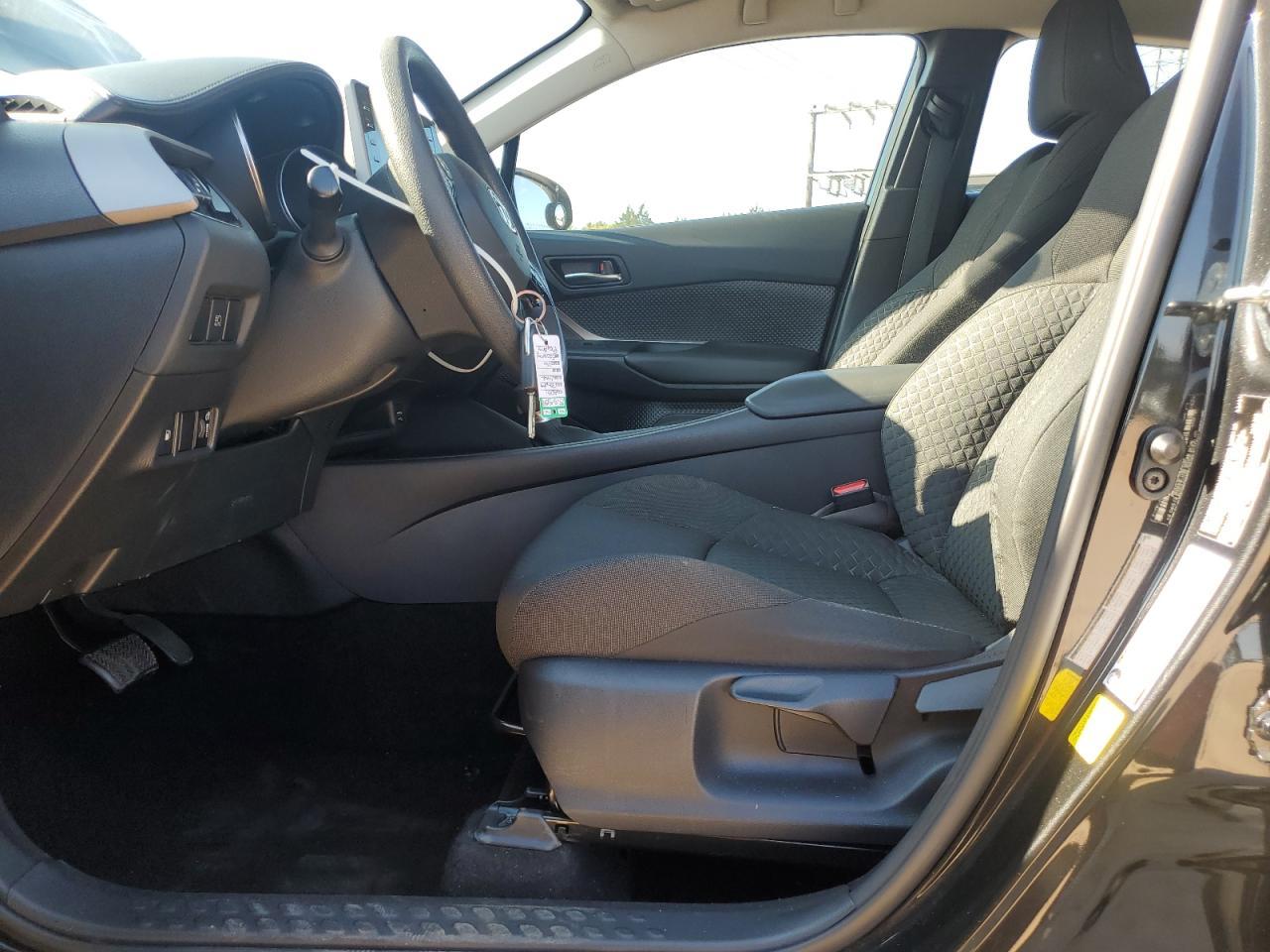 2021 Toyota C-Hr Xle - Фото 7