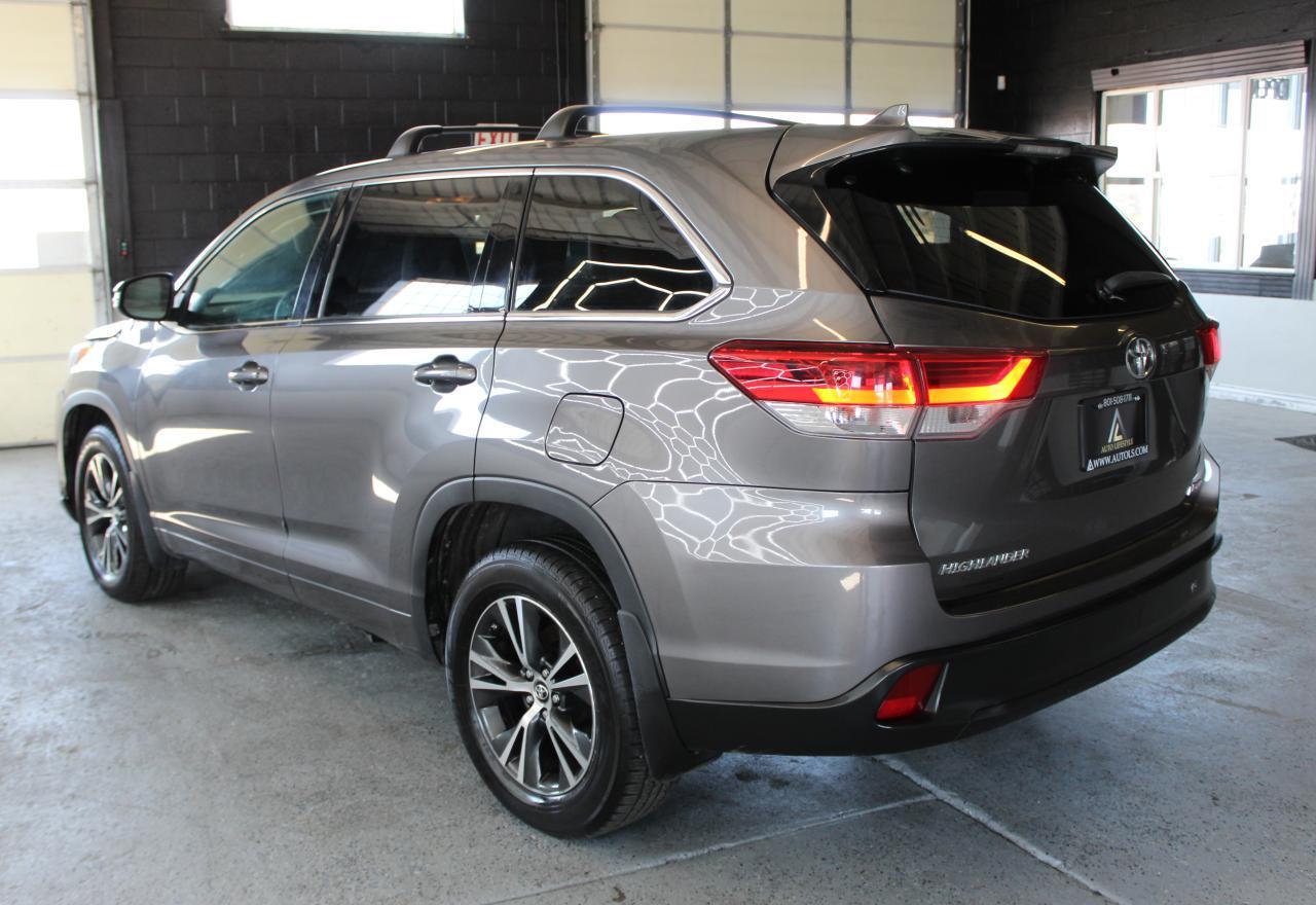 2018 Toyota Highlander Le - Фото 4