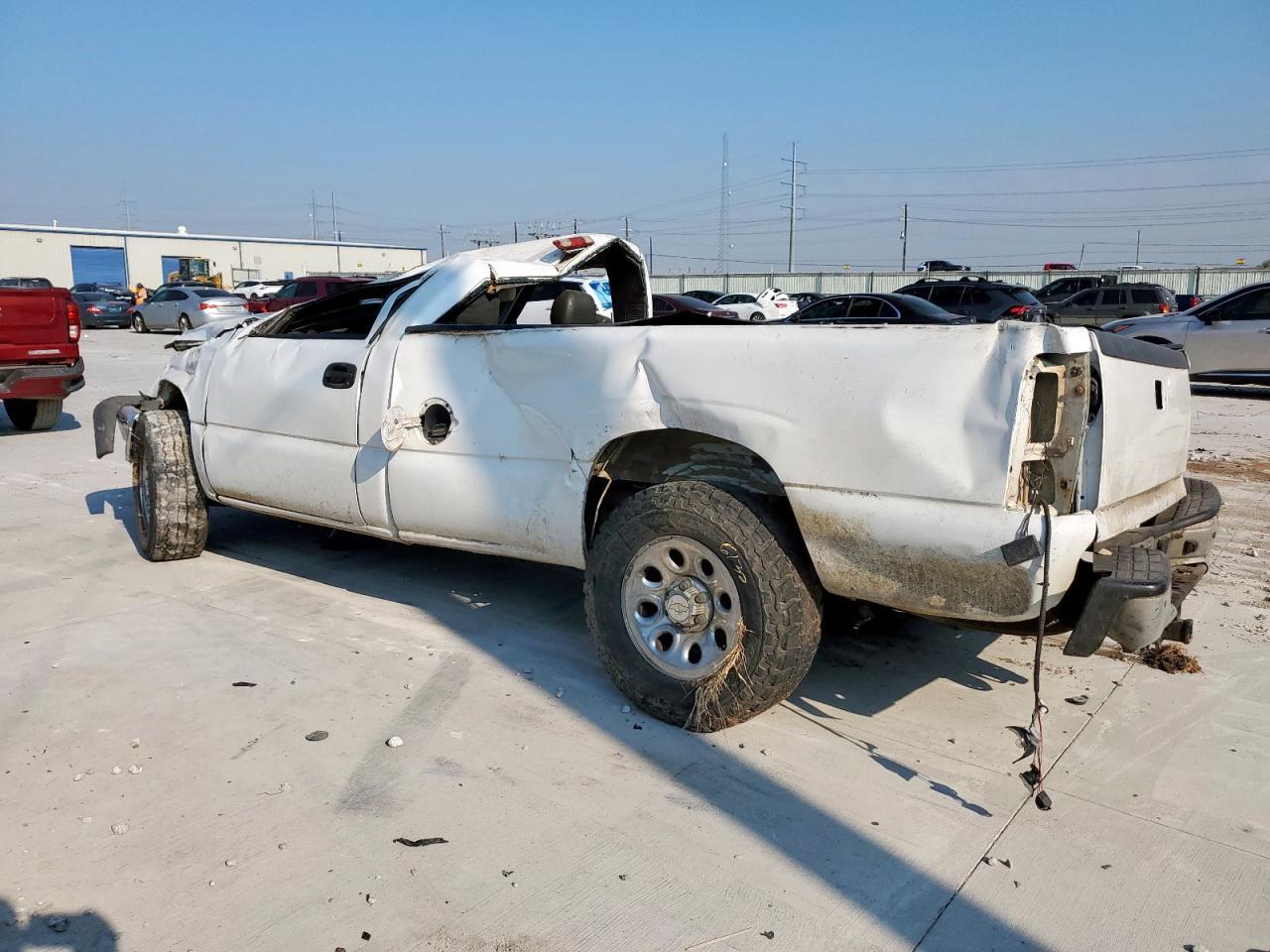 2006 Chevrolet Silverado C1500 - Image 2