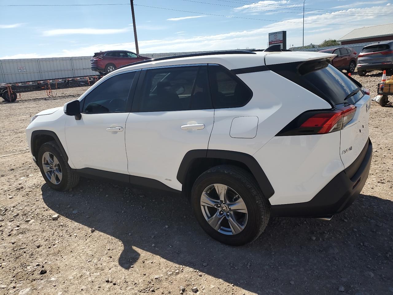2024 Toyota Rav4 Xle - Фото 2