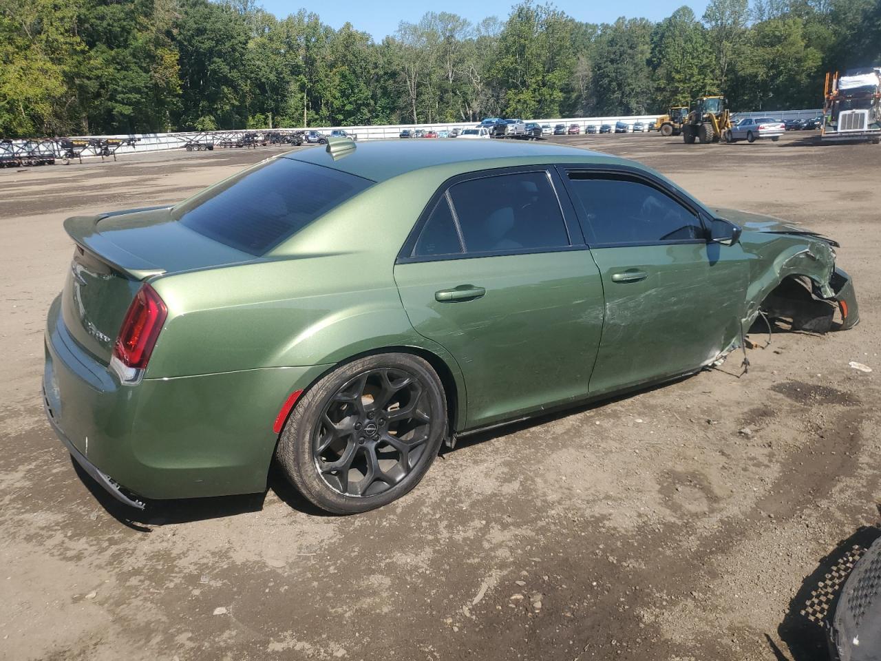 2018 Chrysler 300 Touring - Фото 3