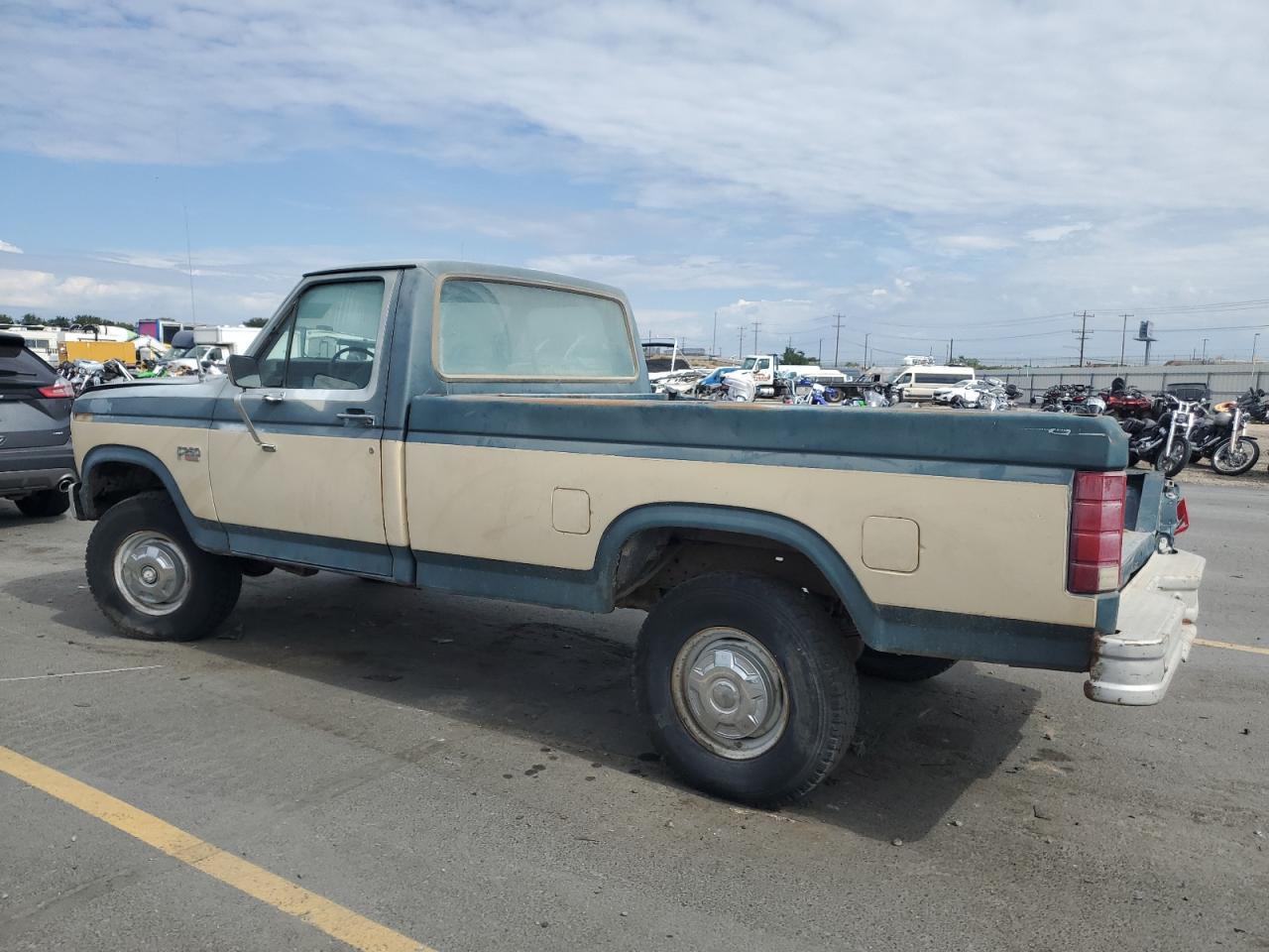 1986 Ford F250 - Image 2