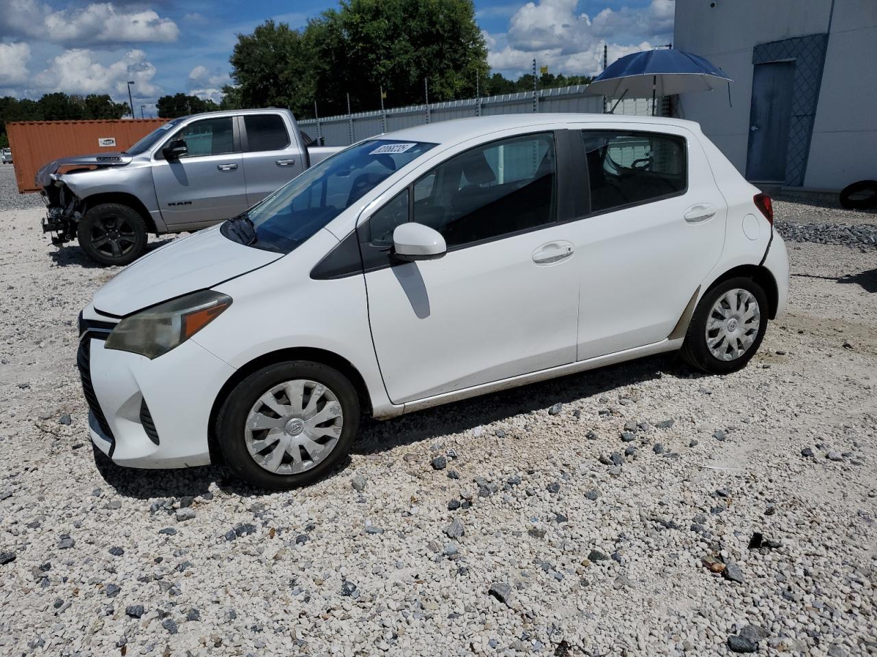 2016 Toyota Yaris L