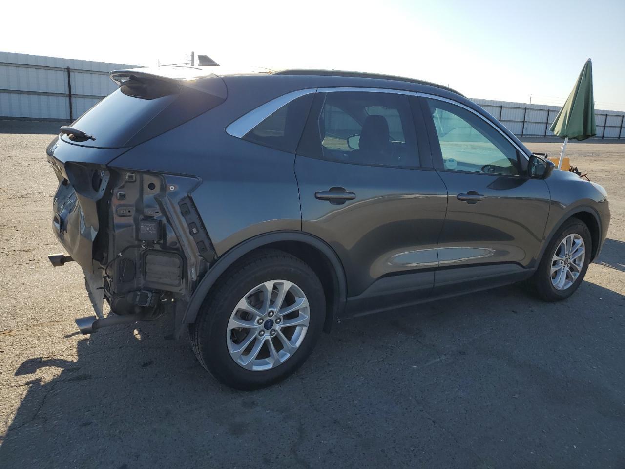 2020 Ford Escape Se - Фото 3