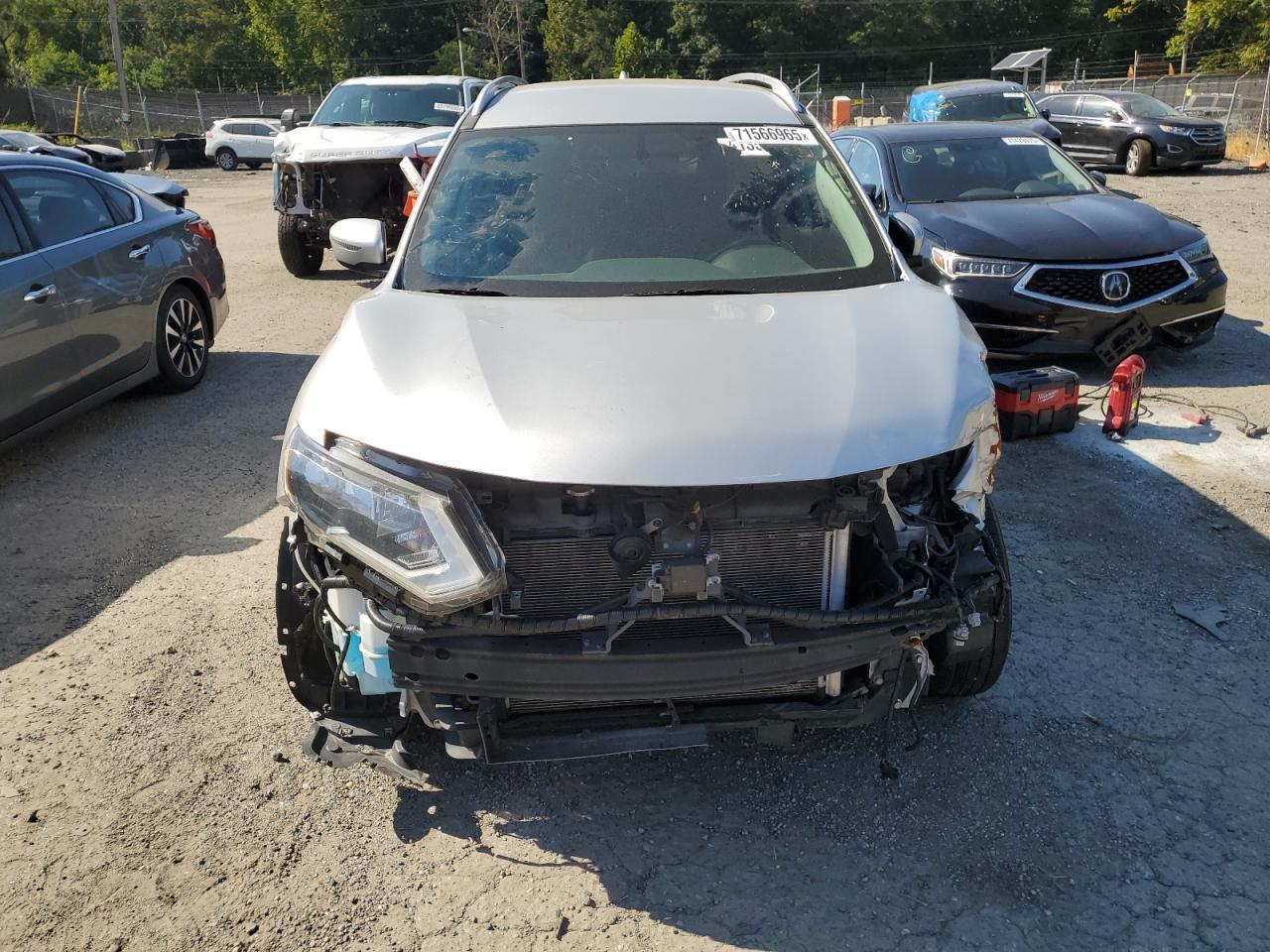 2018 Nissan Rogue S - Image 5