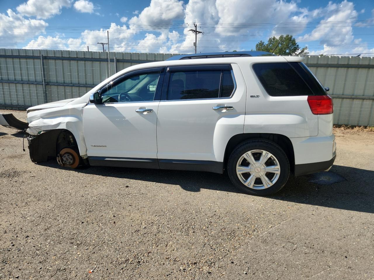2017 GMC Terrain Slt - Image 2