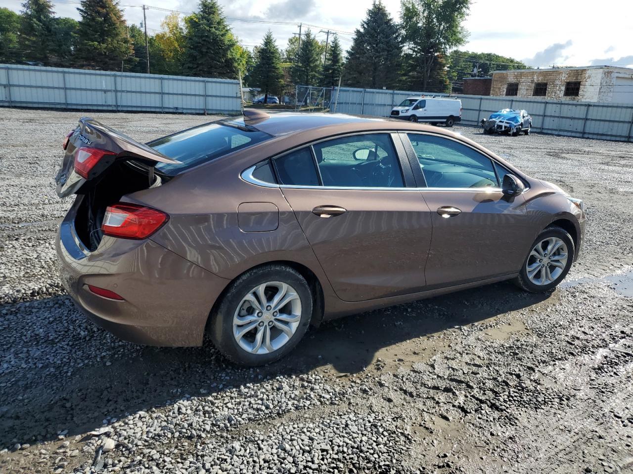 2019 Chevrolet Cruze Lt - Фото 3