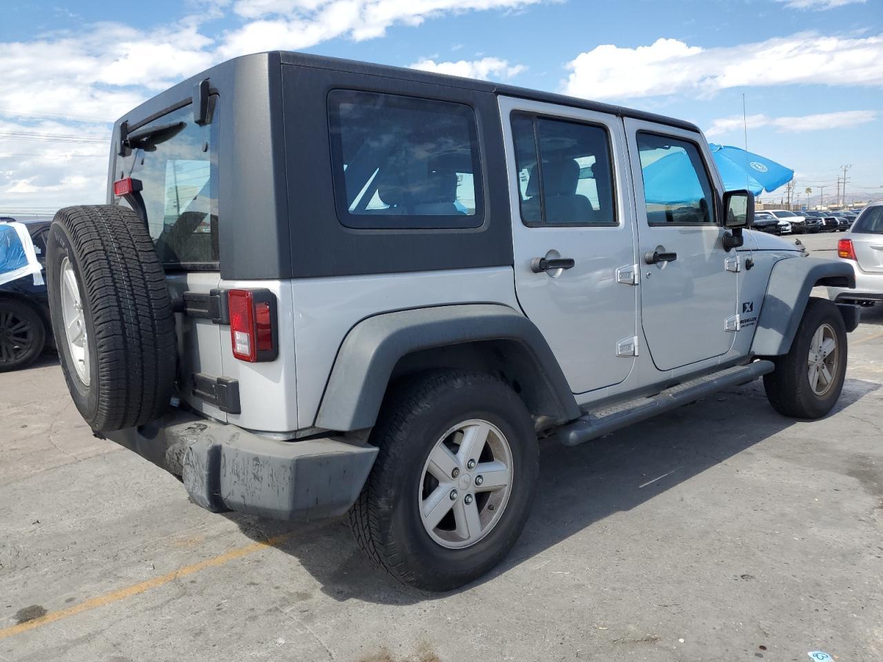 2008 Jeep Wrangler Unlimited X - Фото 3