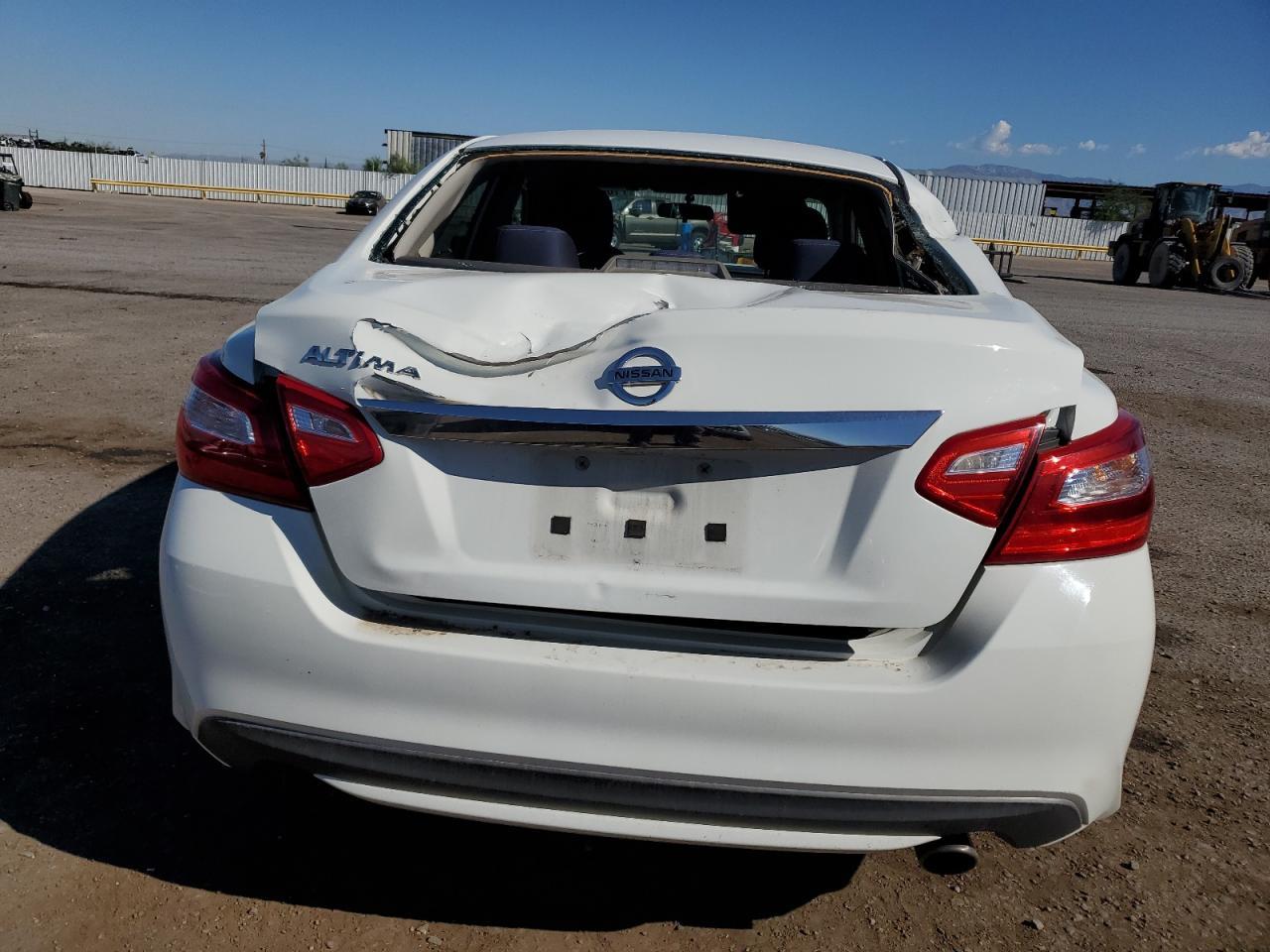 2016 Nissan Altima 2.5 - Фото 6