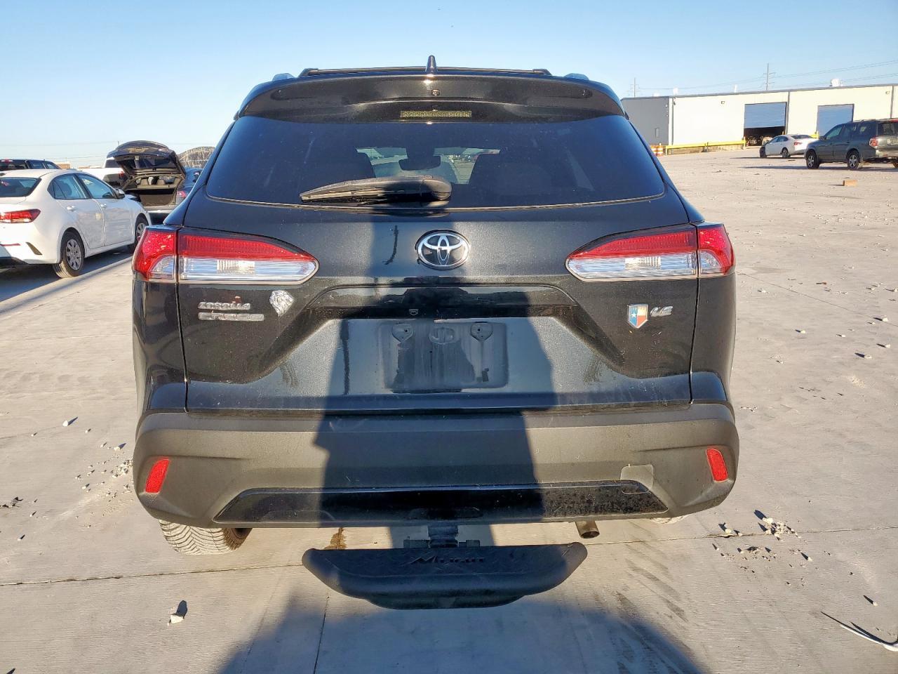 2022 Toyota Corolla Cross Le - Фото 6