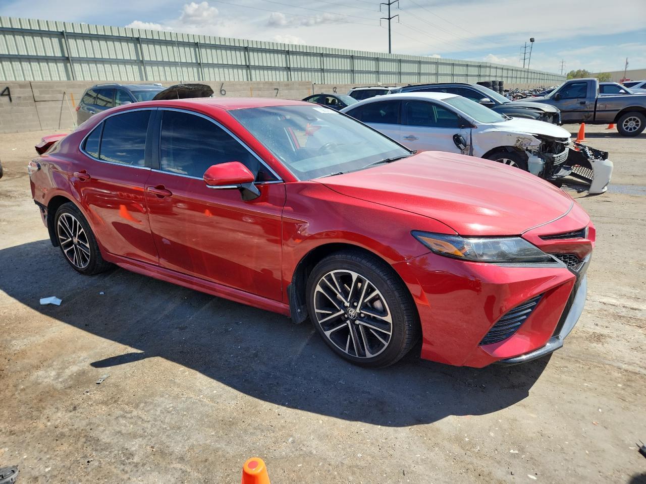 2020 Toyota Camry Se - Image 4