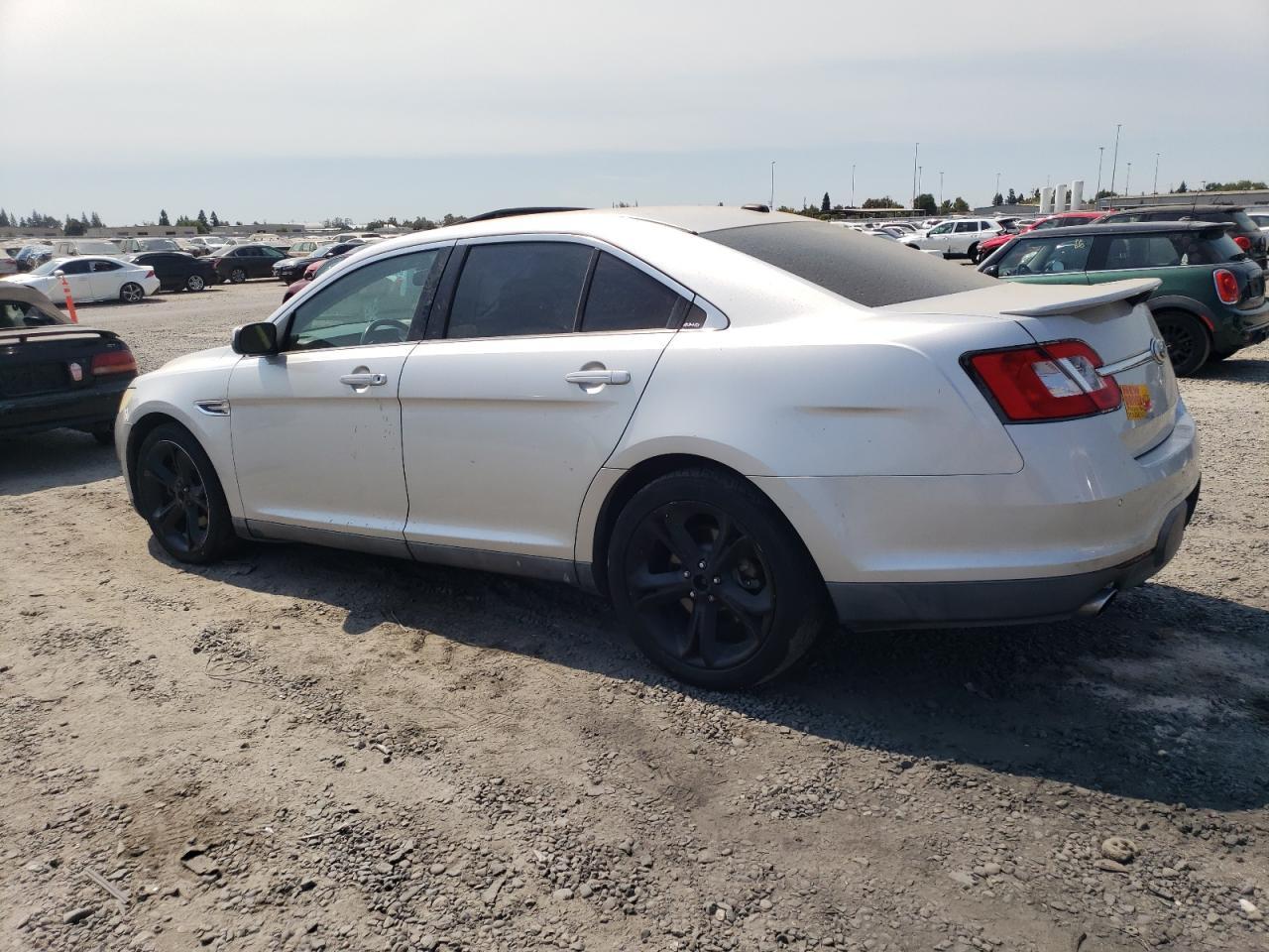 2011 Ford Taurus Sho - Image 2