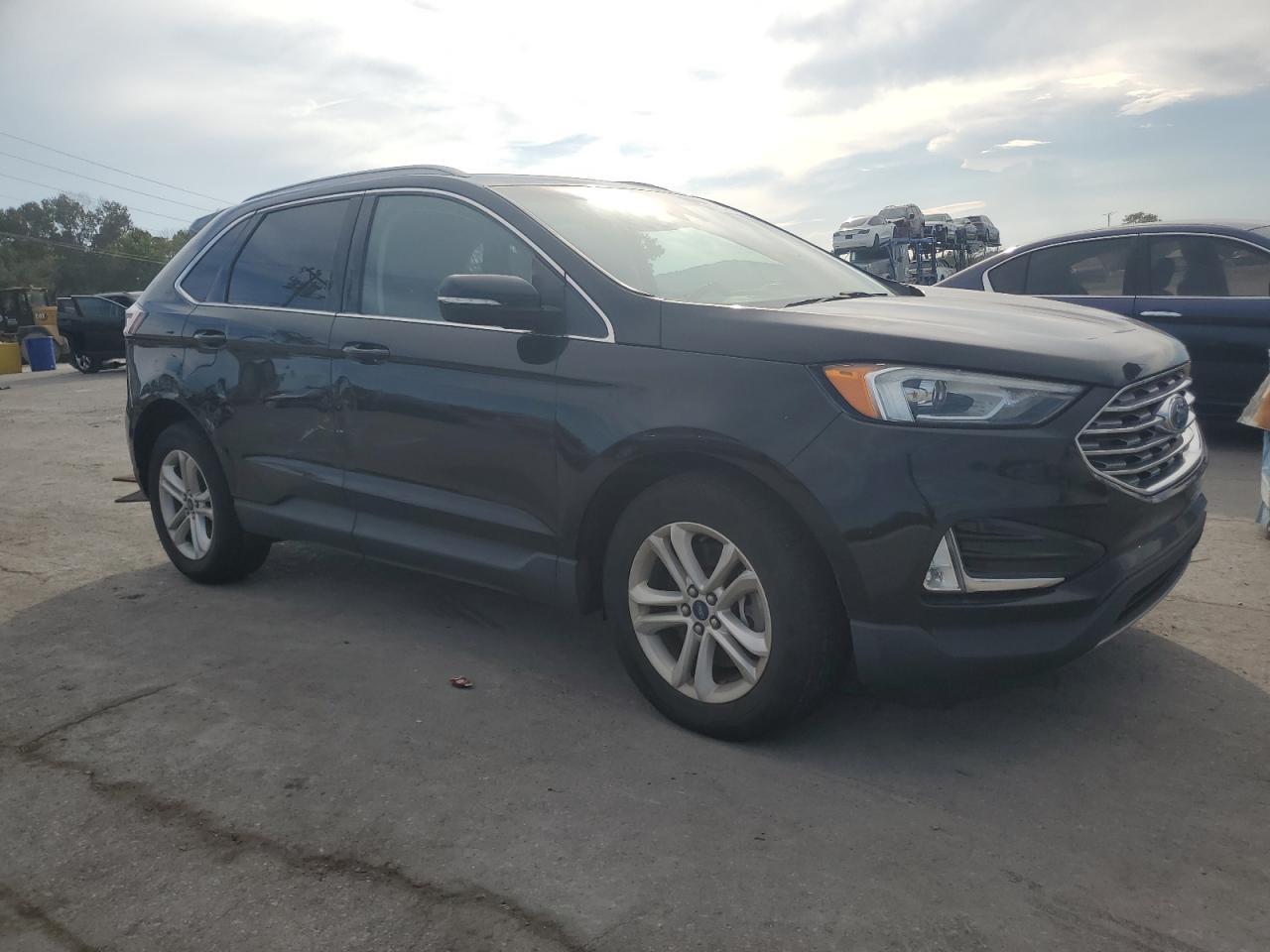 2019 Ford Edge Sel - Image 4