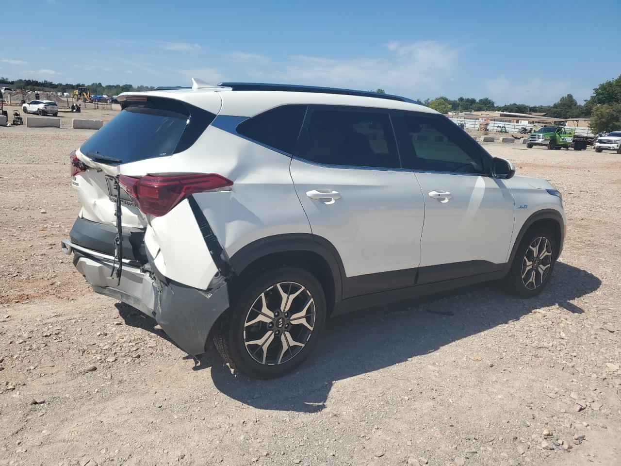 2021 Kia Seltos Ex - Image 3