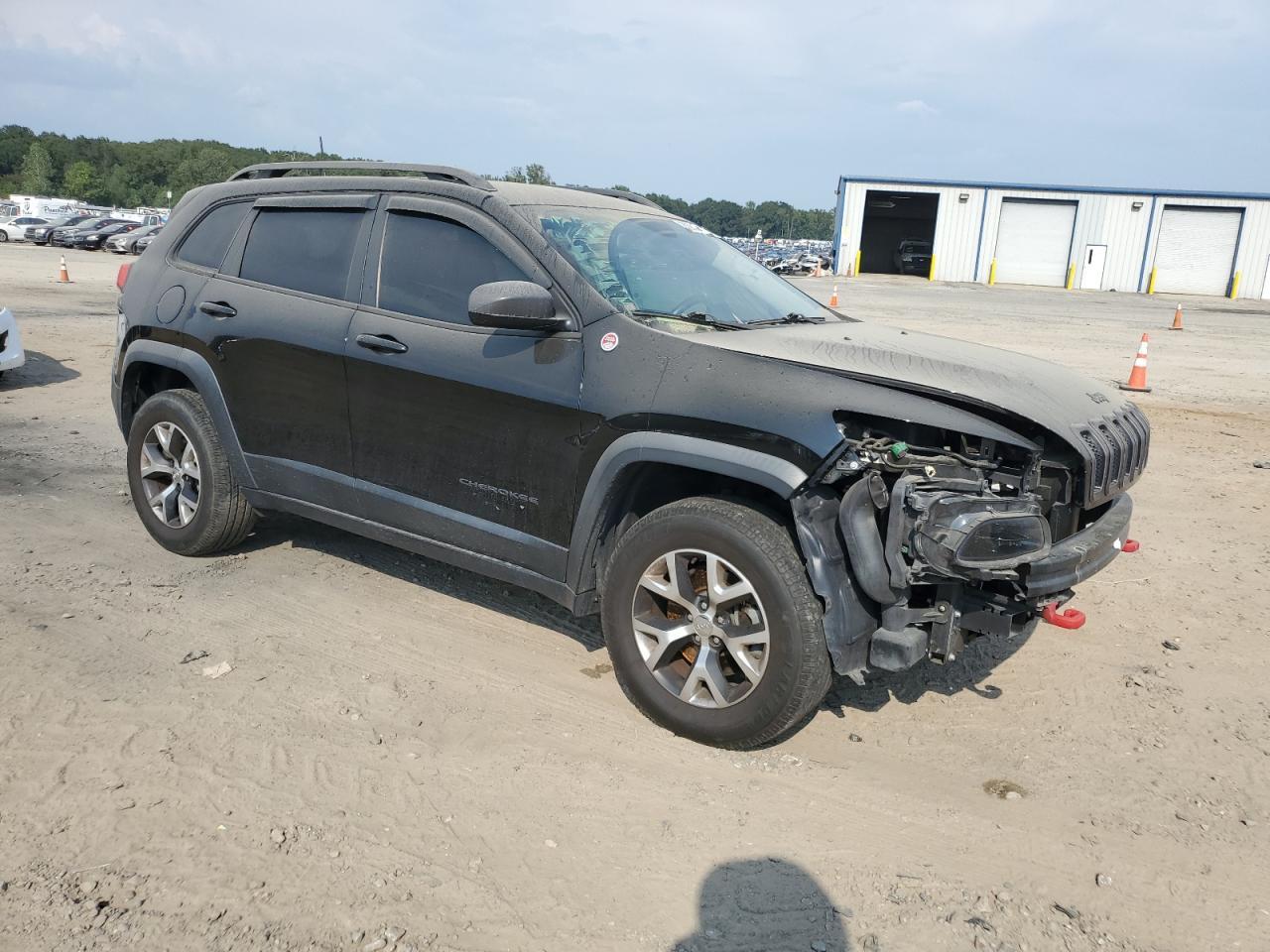 2017 Jeep Cherokee Trailhawk - Image 4