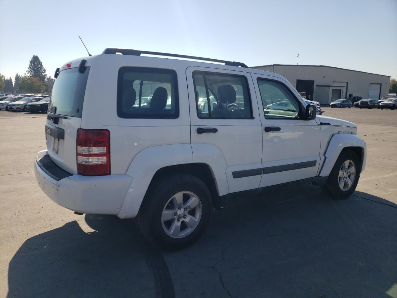 2011 Jeep Liberty Sport - Фото 3