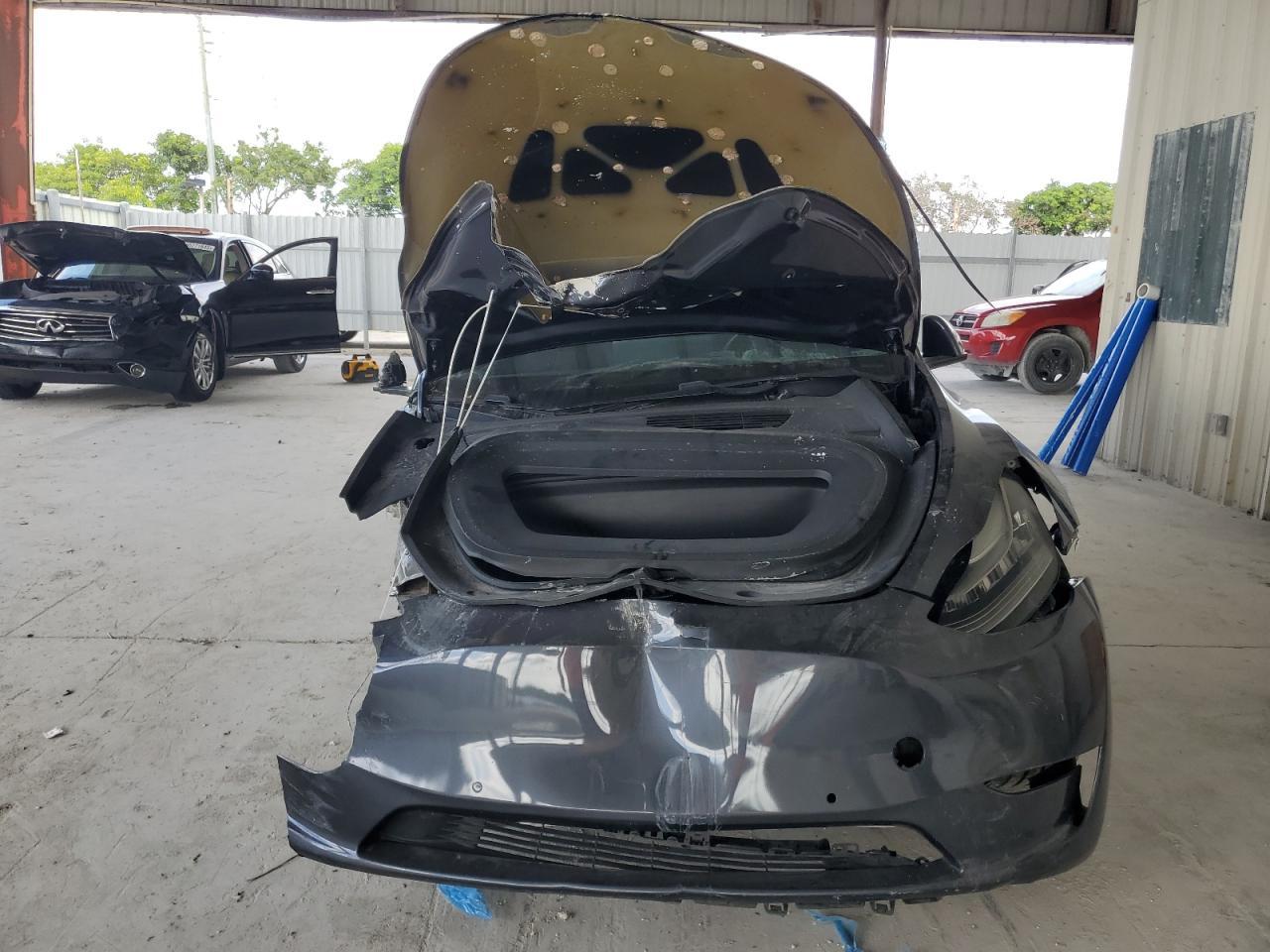 2020 Tesla Model Y - Image 5