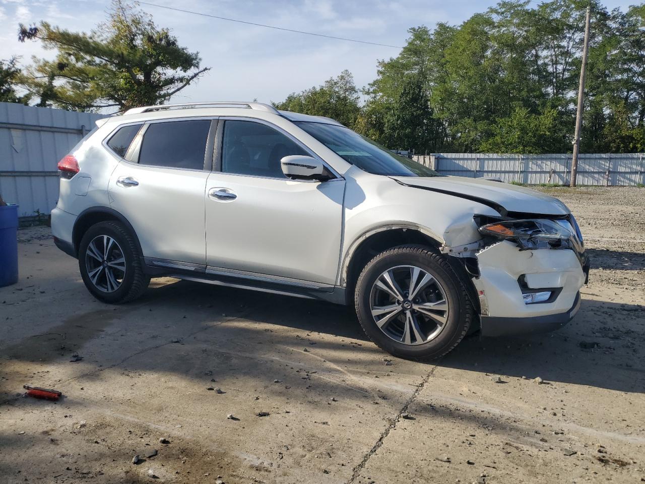2017 Nissan Rogue Sv - Фото 4