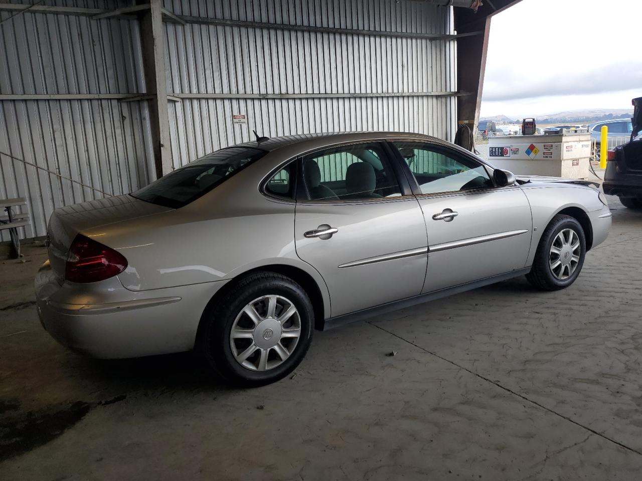 2007 Buick Lacrosse Cx - Image 3