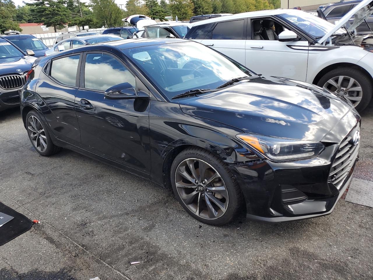 2019 Hyundai Veloster Base - Image 4