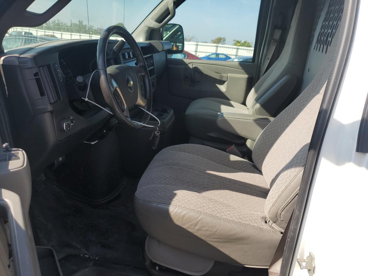 2018 Chevrolet Express G3500 - Фото 7