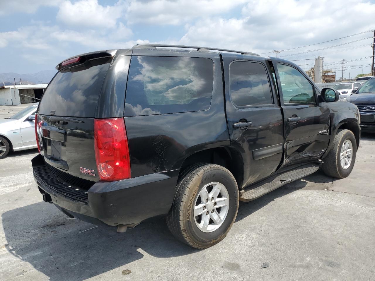 2009 GMC Yukon Sle - Image 3