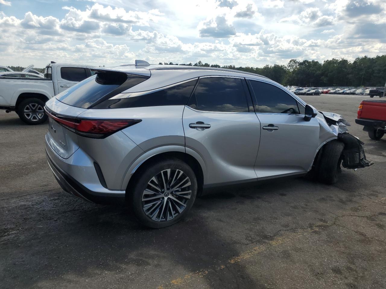 2023 Lexus Rx 350 Premium - Image 3