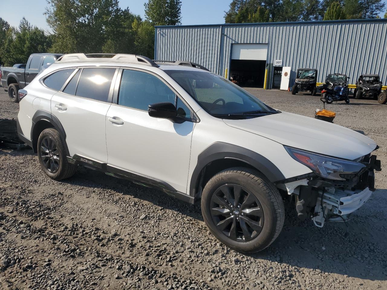 2023 Subaru Outback Onyx Edition Xt - Image 4