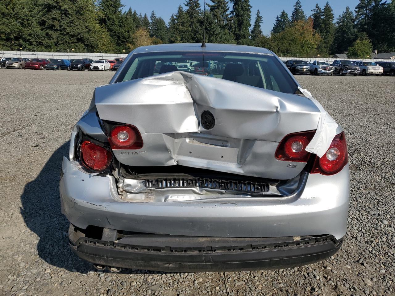 2010 Volkswagen Jetta S - Фото 6