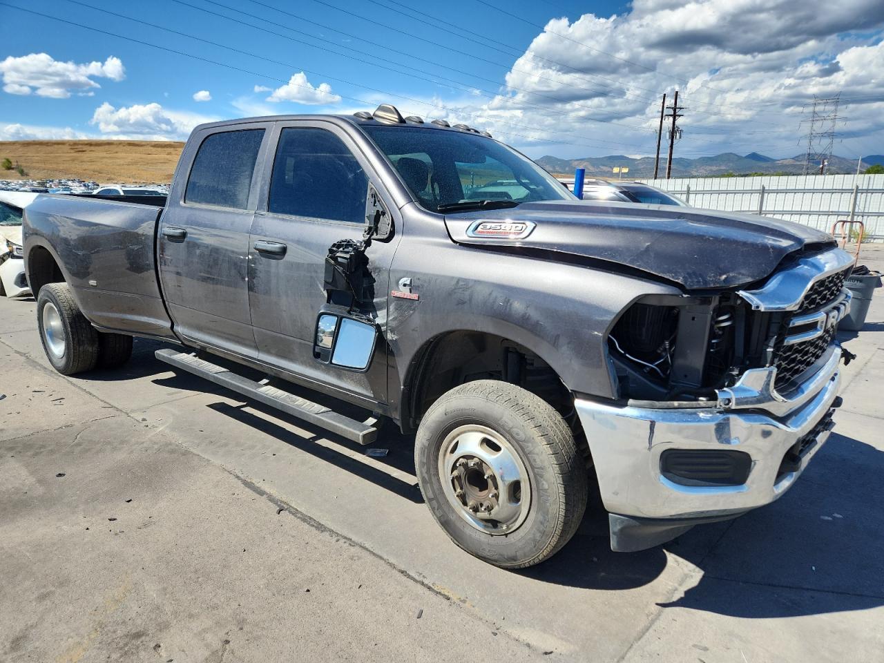 2023 Ram 3500 Tradesman - Фото 4
