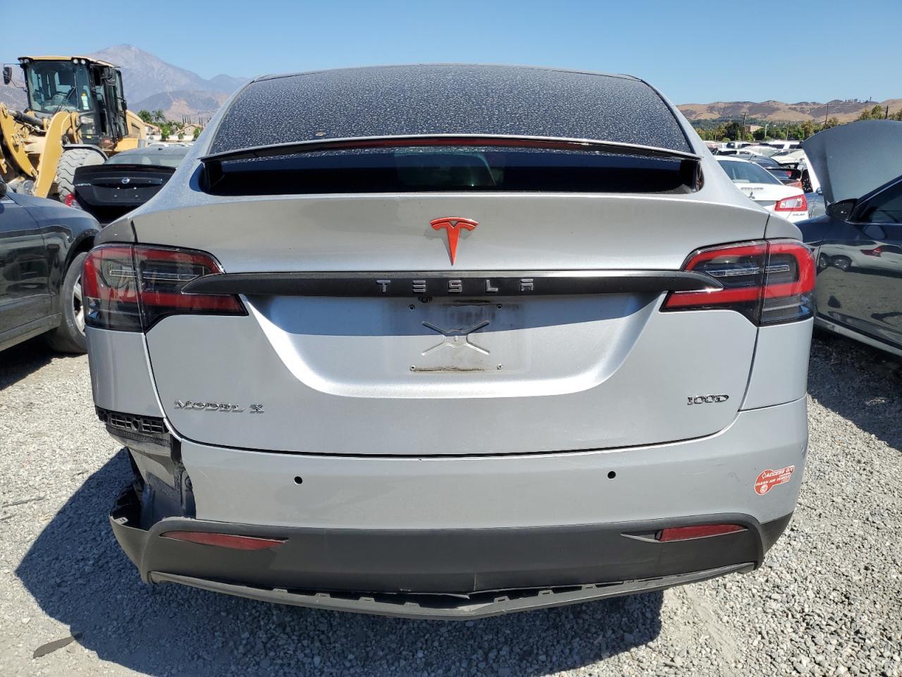 2018 Tesla Model X - Фото 6