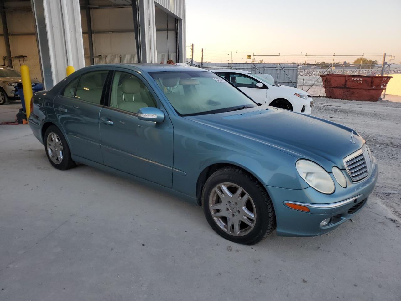 2003 Mercedes-Benz E 320 - Image 4